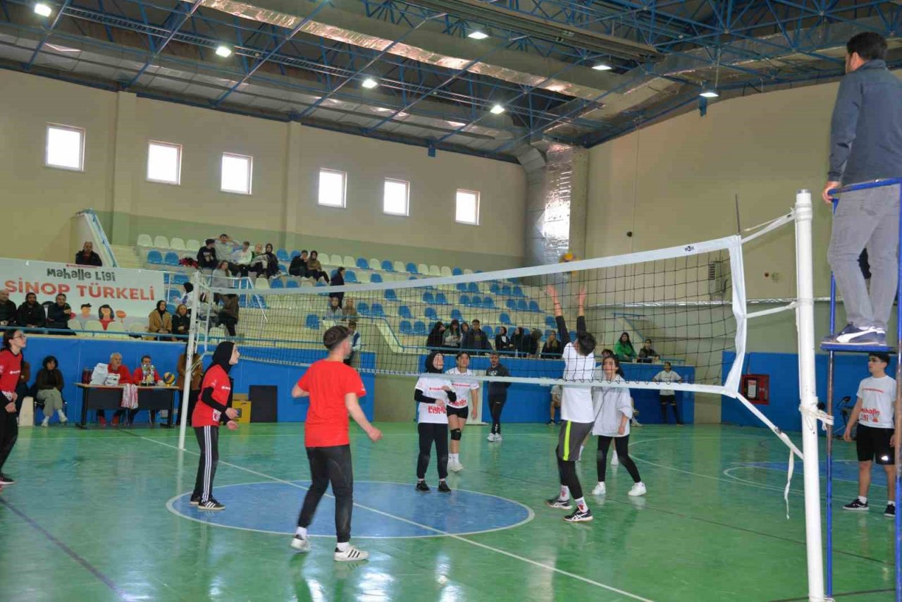 Türkeli’de "Mahalle Ligi" voleybol etkinliği