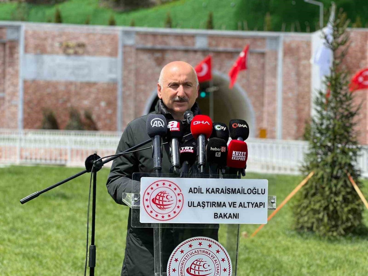 Bakan Karaismailoğlu: “Bu proje dünyayı Türkiye’ye bağlayan vizyonumuzun ve çalışmalarımızın en önemli aşamalarından biridir”