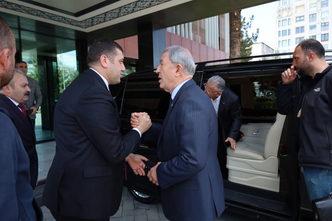Baki Ersoy’dan uzman çavuşlara müjde