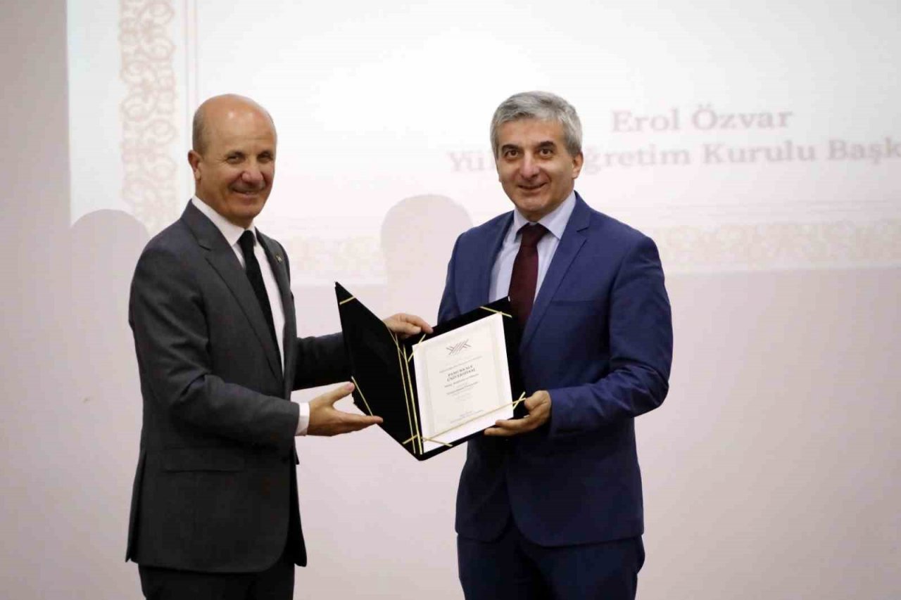 YÖK Başkanı Özvar: “15 bilim alanında 25 üniversiteye öncelikli alan misyonu verilmesi kararlaştırıldı”