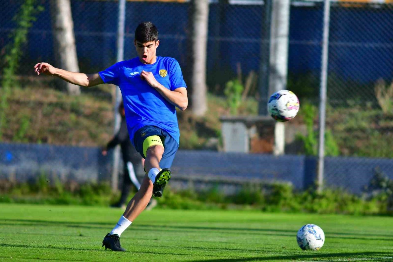 Tolunay Kafkas: "Kupayı kazanmak istiyoruz"