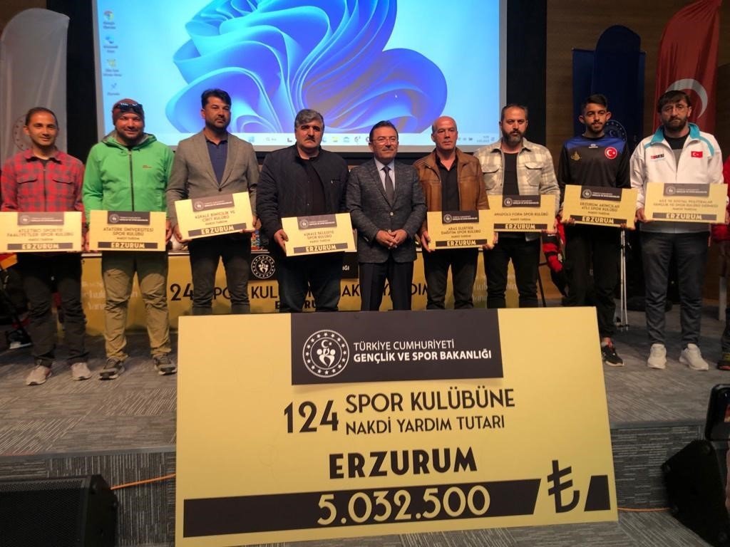 Erzurum’da amatör spor kulüplerine destek