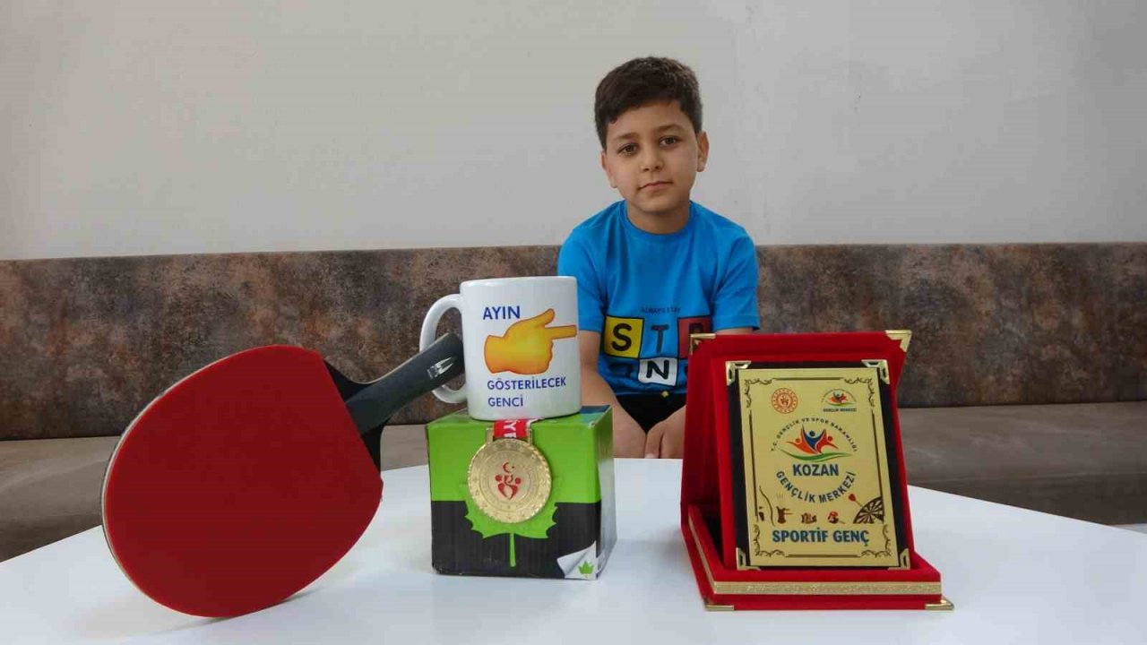 Ayberk Çevik, 8 yaşında il birincisi oldu