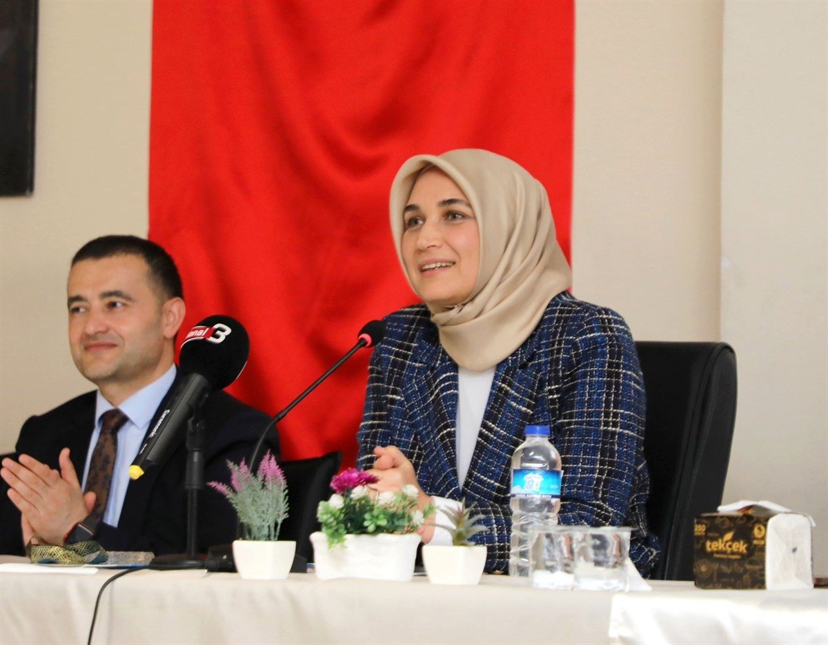 Vali Yiğitbaşı, üretim ve girişimcilikte başarılı olan kadınlarla bir araya geldi