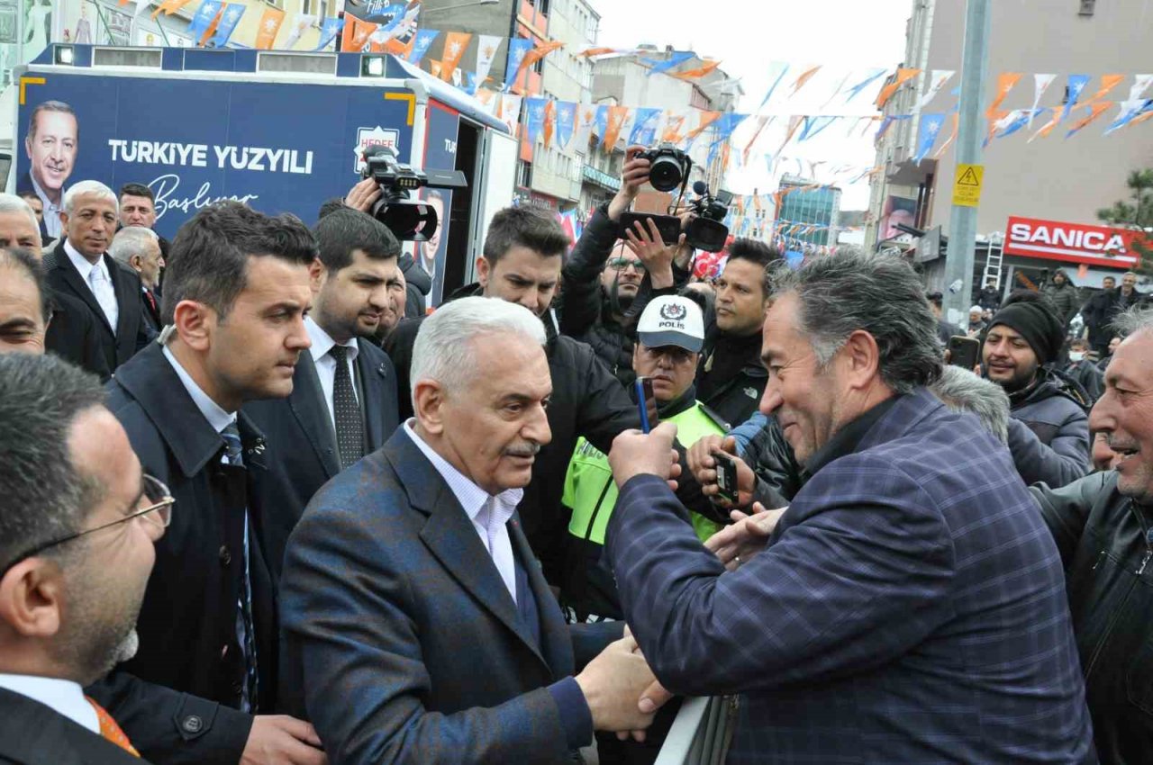 AK Parti Genel Başkan Vekili Yıldırım, Kars’ta konuştu