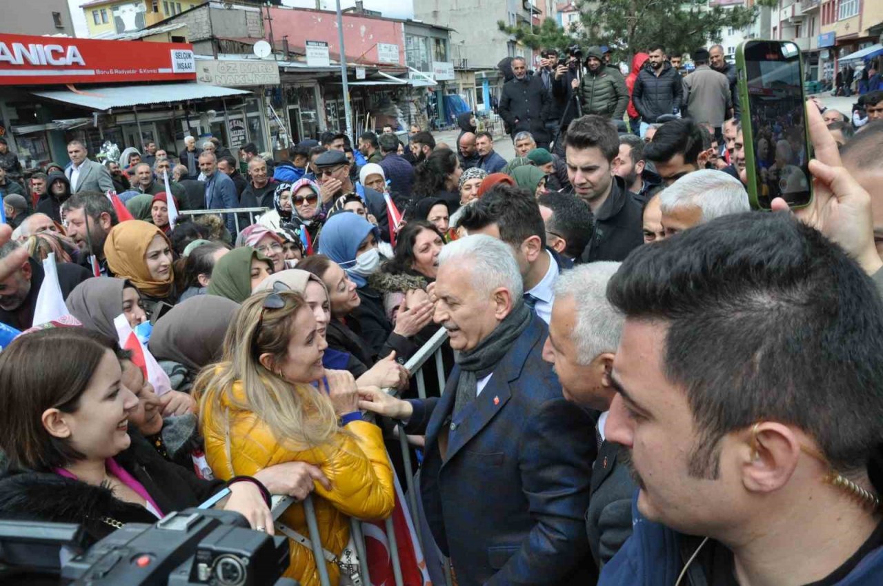 AK Parti Genel Başkan Vekili Yıldırım, Kars’ta konuştu
