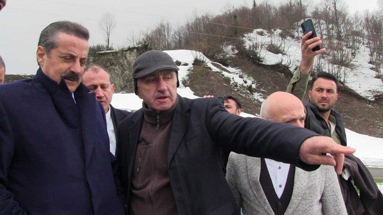 Camili köyü sakinleri AK Parti Artvin Milletvekili adayı Faruk Çelik’ten tünel istedi