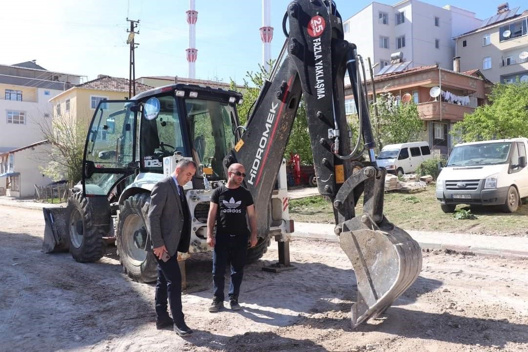 Asarcık’ta yollar yenileniyor