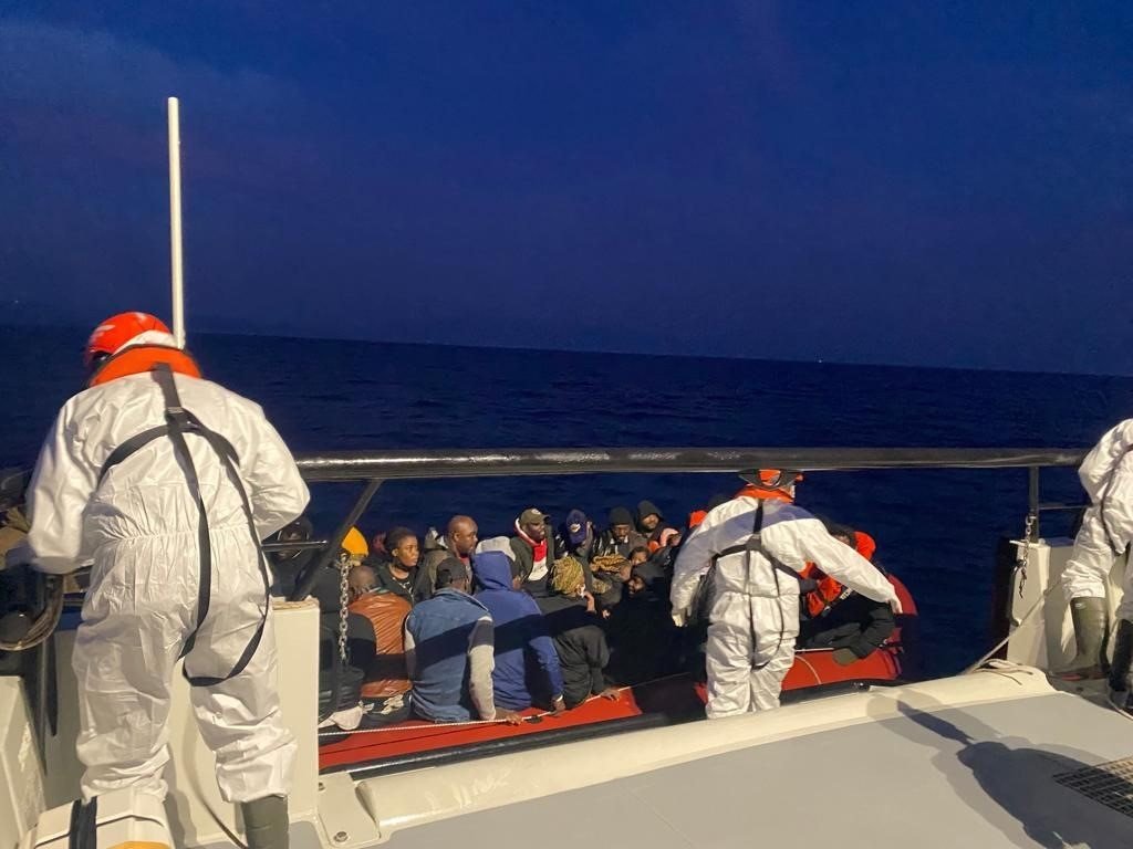 Aydın’da 83 düzensiz göçmen kurtarıldı