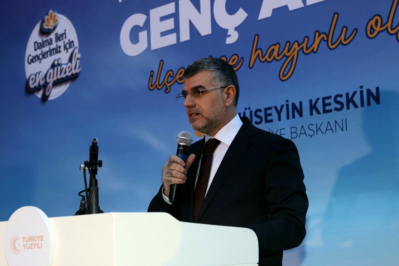 Gençlerin yeni buluşma noktası ‘Genç Adres’ açıldı