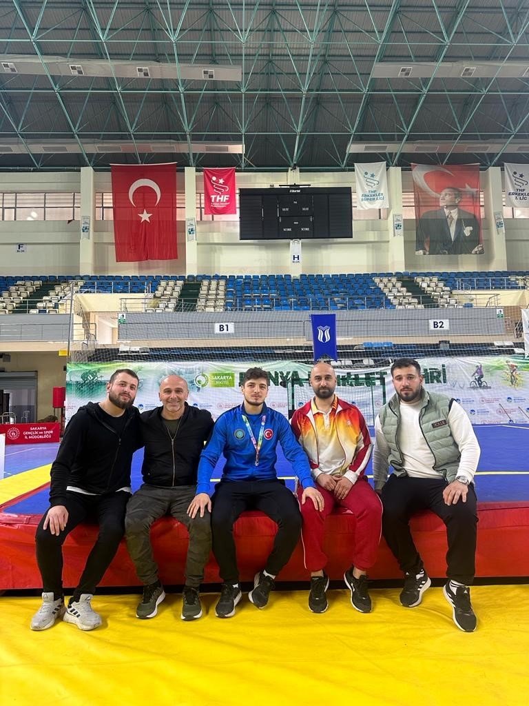 BUÜ’lü öğrenci Dünya Üniversiteler Oyunları’nda Bursa’yı temsil edecek