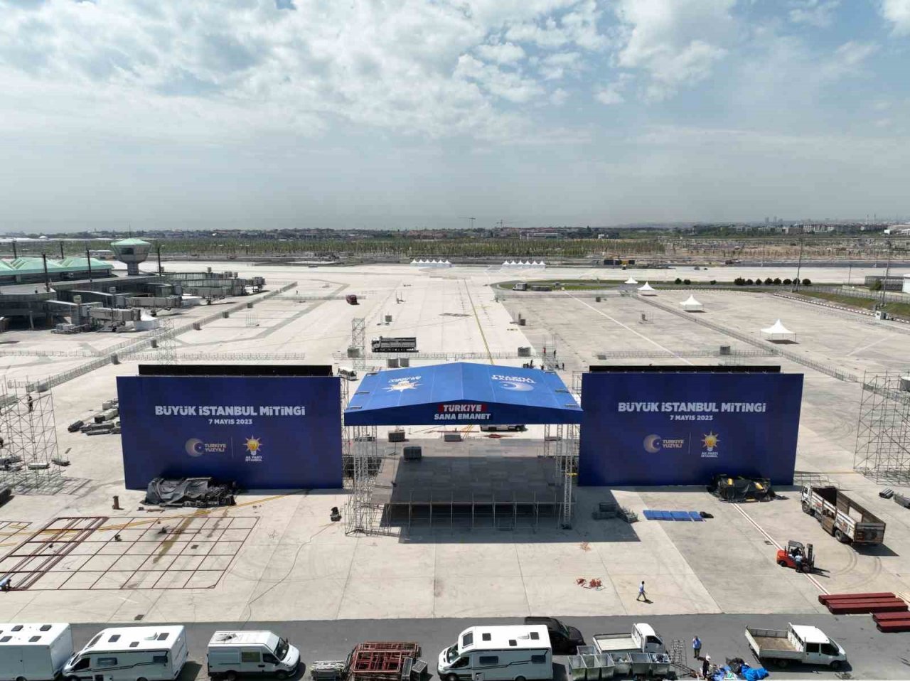 Büyük İstanbul Mitingi için son hazırlıklar havadan görüntülendi