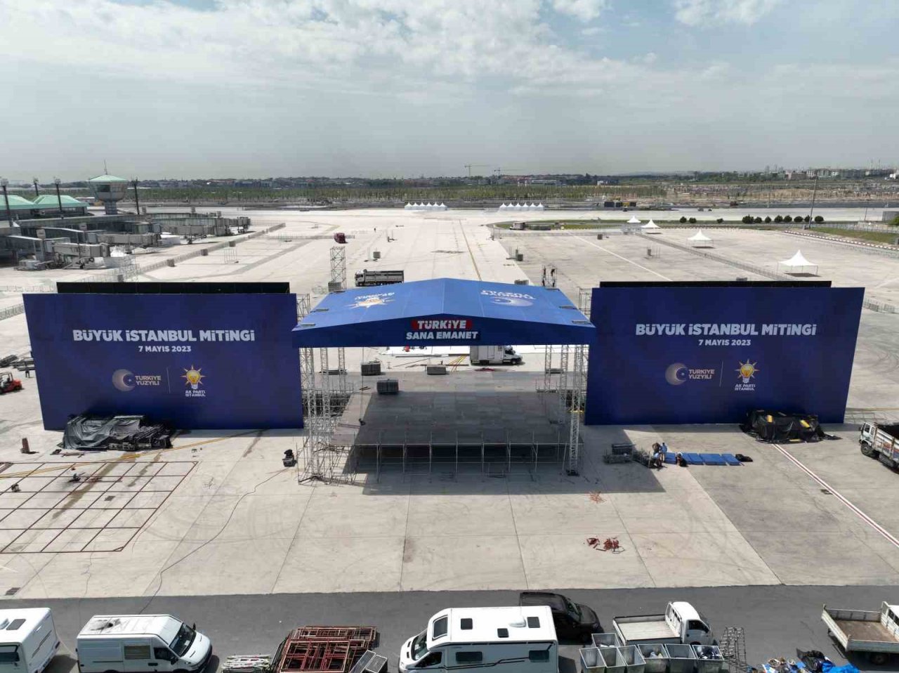 Büyük İstanbul Mitingi için son hazırlıklar havadan görüntülendi