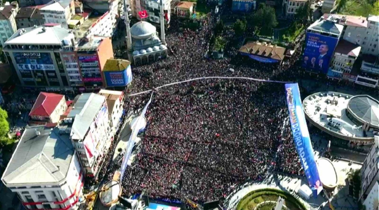 Cumhurbaşkanı Erdoğan: “Bu yıl için destek ödemesi ile birlikte yaş çay alım fiyatını kilo başına yüzde 64 arttırarak 11 lira 30 kuruşa çıkartıyoruz”