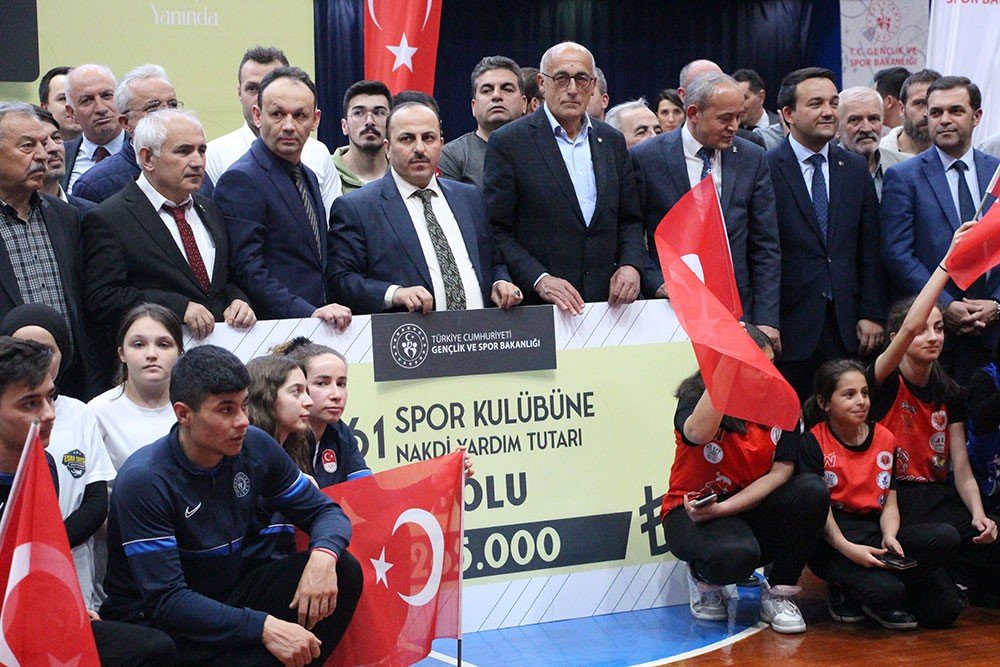 61 spor kulübüne 2 milyon 265 bin lira destek