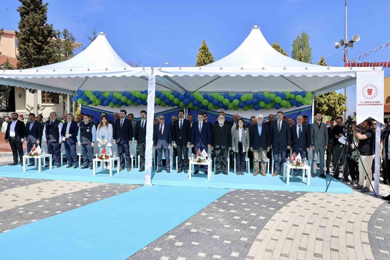 Doğalgaza kavuşan Günyüzü’nde törenle meşale yakıldı