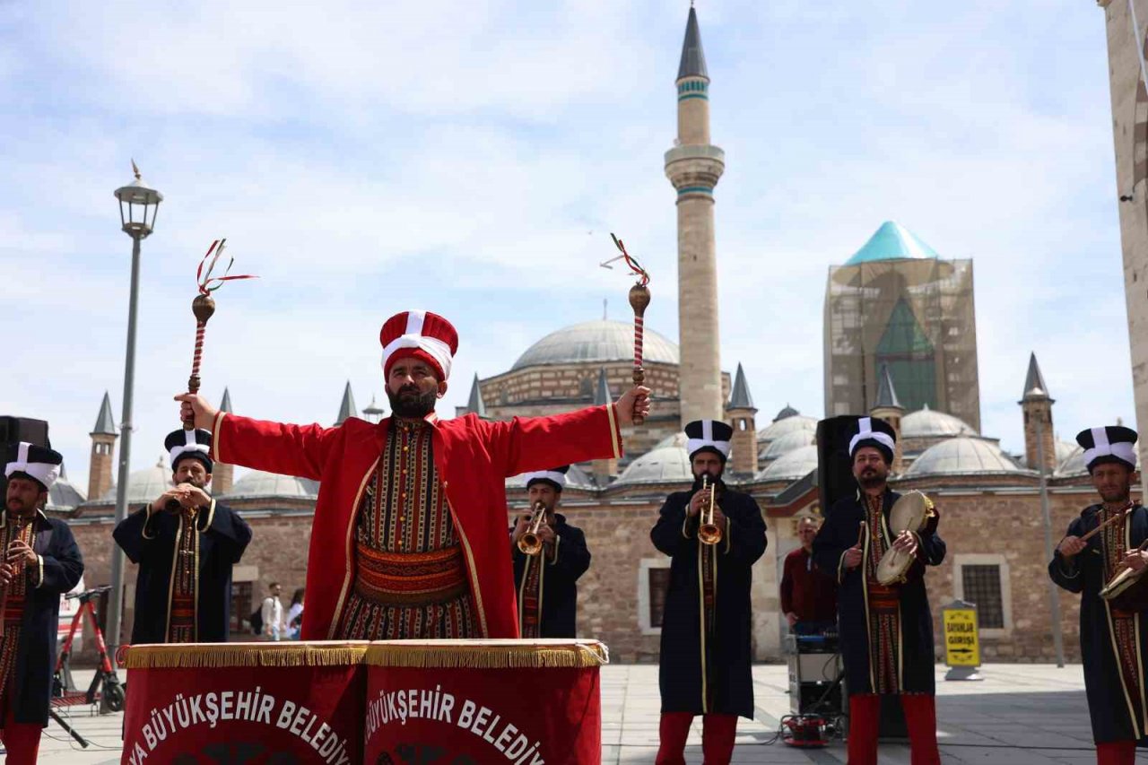 Hazreti Mevlana’nın Konya’ya gelişinin 795. yılı çeşitli etkinliklerle kutlanıyor