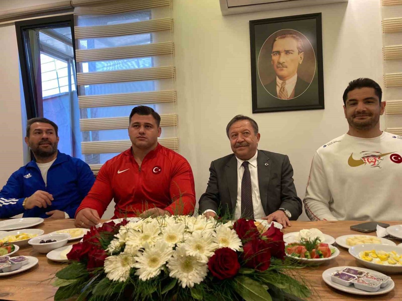 Şampiyon güreşçilerin sıradaki hedefi 2024 Paris Olimpiyatları