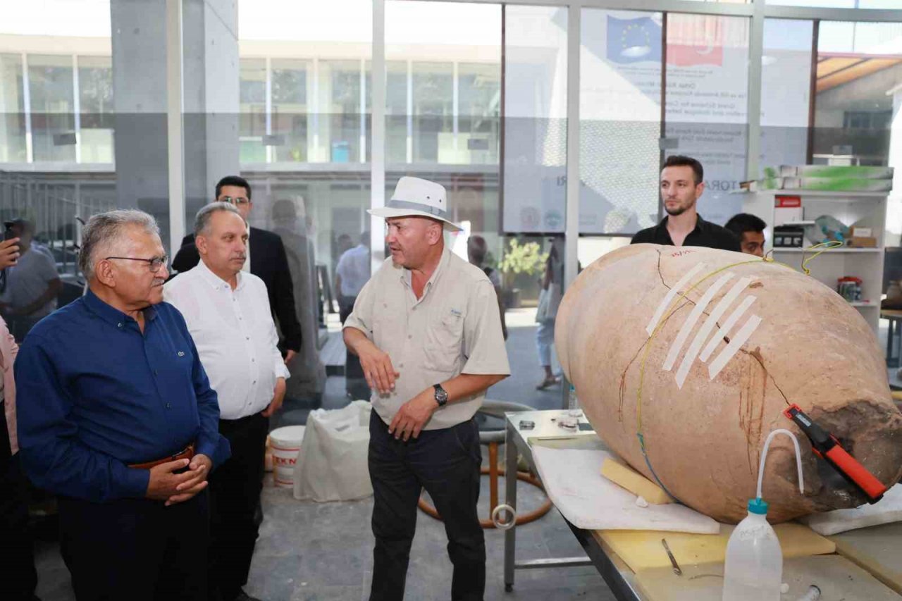 Başkan Büyükkılıç, Kayseri’deki ’Saklı Tarih’i insanlığa kazandırdı