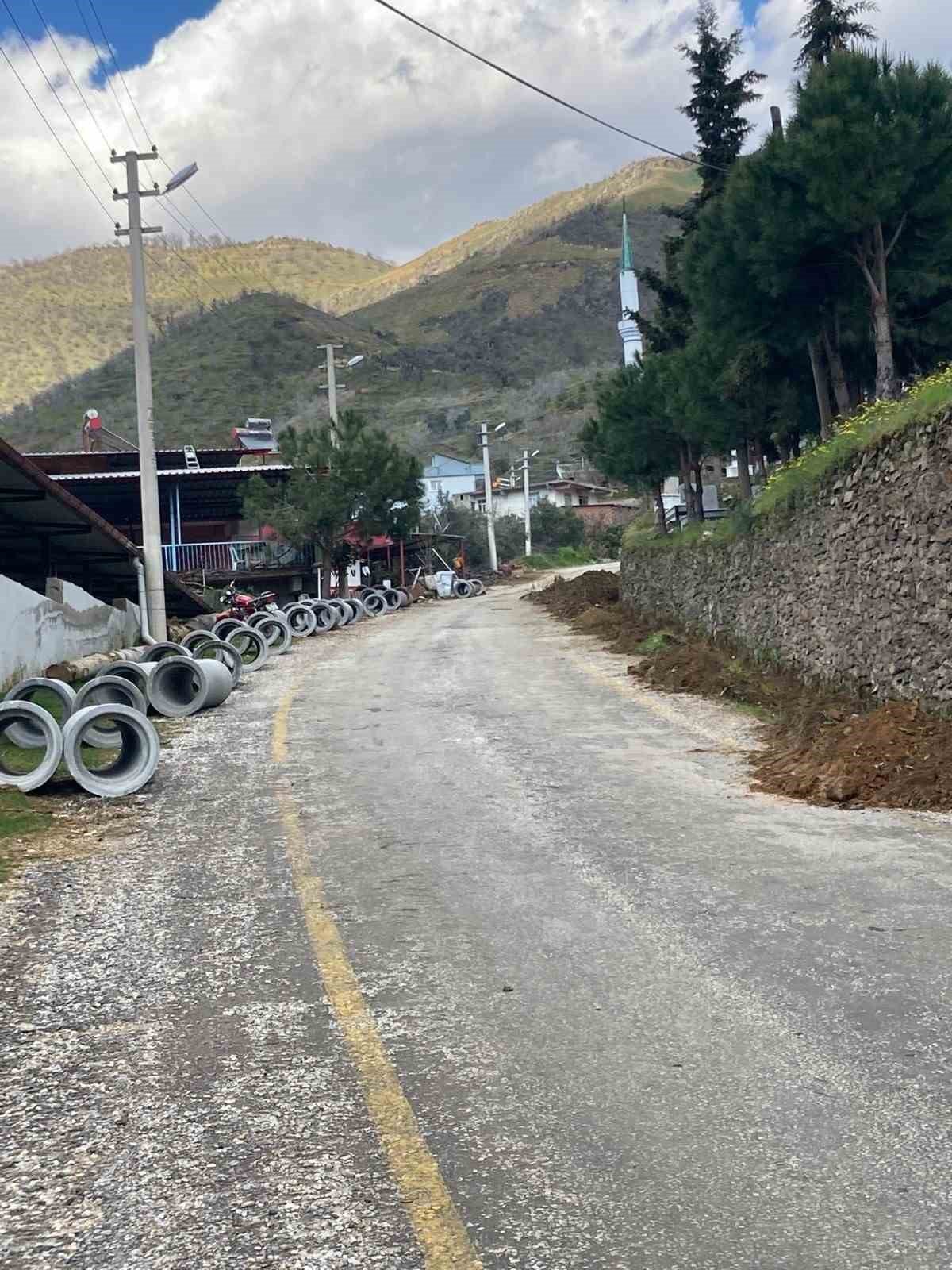 Nazilli Belediyesi Derebaşı Mahallesi’ndeki çalışmalarına başladı