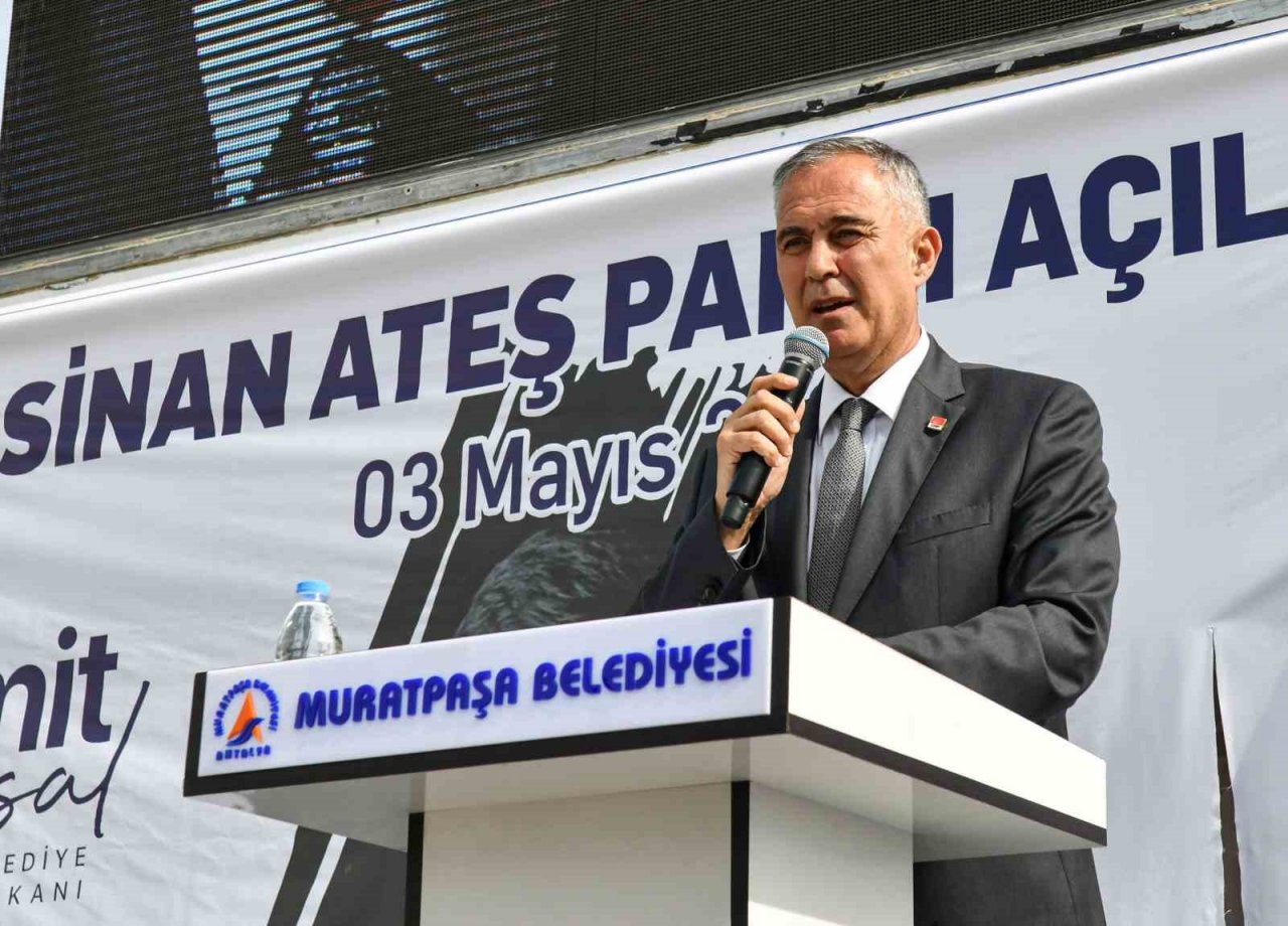 Muratpaşa’da Doç. Dr. Sinan Ateş Parkı açıldı