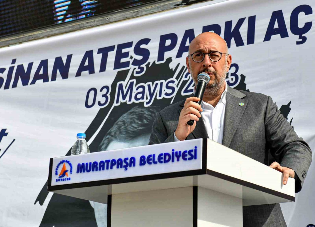 Muratpaşa’da Doç. Dr. Sinan Ateş Parkı açıldı