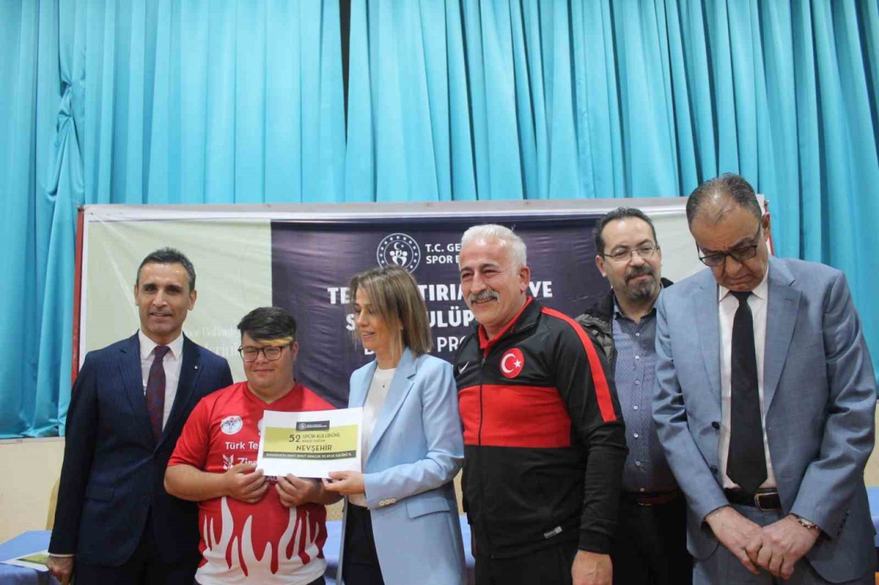 Nevşehir’de 52 spor kulübüne 1 milyon liralık yardım yapıldı