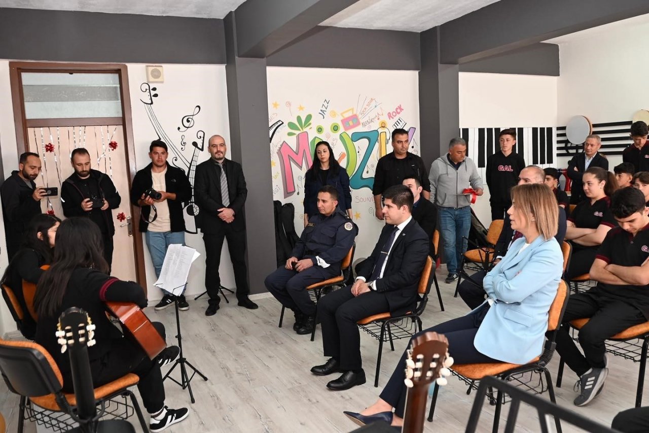 Aşık Mahzuni Şerif’in adı müzik sınıfında yaşayacak