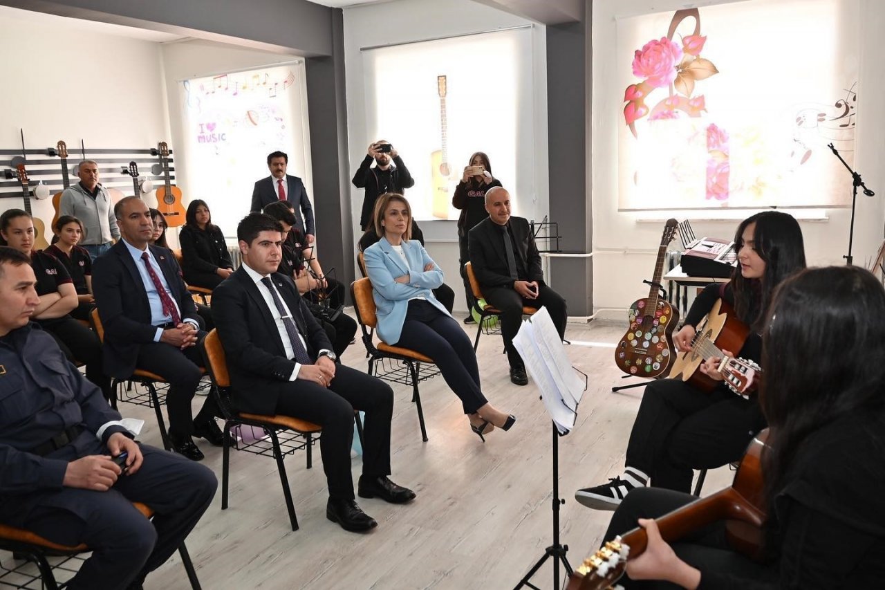 Aşık Mahzuni Şerif’in adı müzik sınıfında yaşayacak