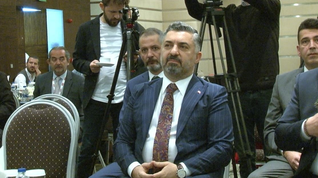 RTÜK Başkanı Şahin: “Ana muhalefet lideri çıkıp bizi tehdit ediyor”