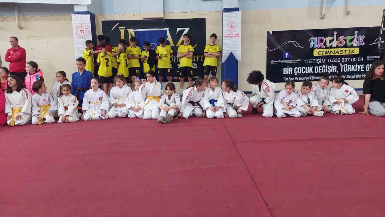 Tekirdağ’da 174 spor kulübüne 4 Milyon 215 bin TL nakdi yardım