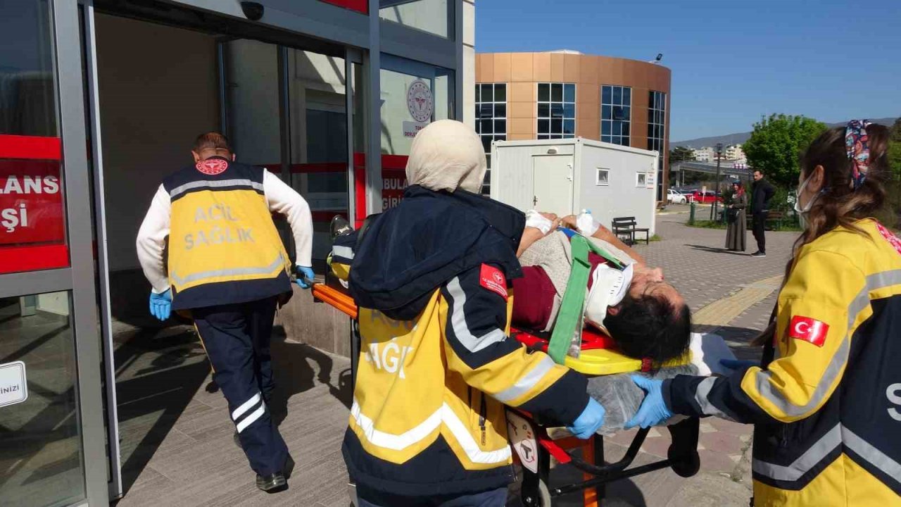 Tokat’ta tır ile otomobil çarpıştı:3 yaralı