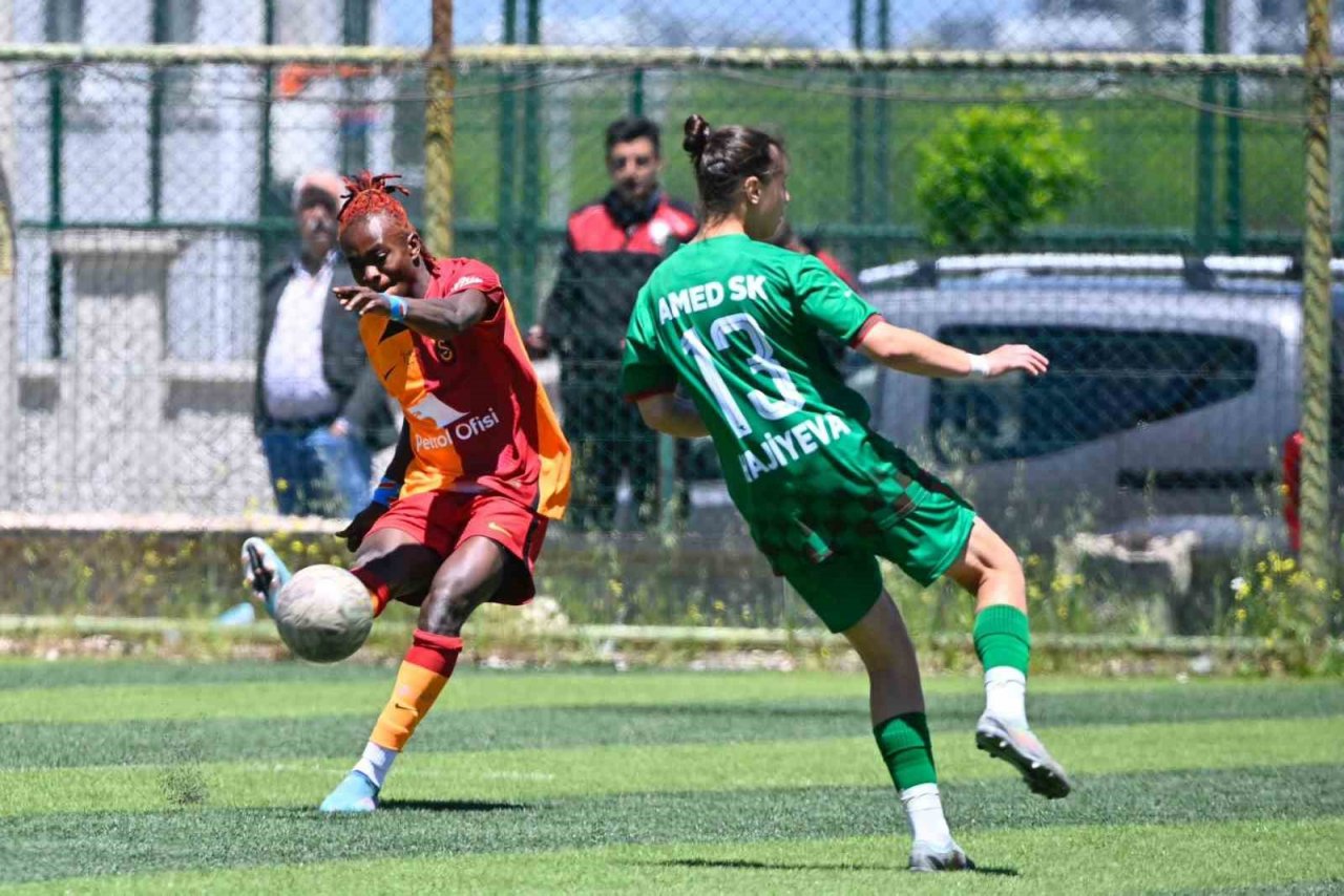 Turkcell Kadın Futbol Süper Ligi: Amed Sportif Faaliyetler: 1 - Galatasaray: 5