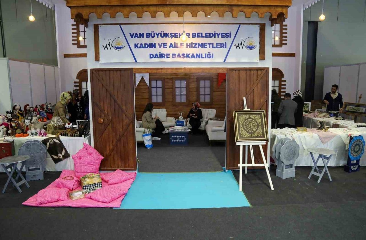 Van Büyükşehir Belediyesi ‘Doğu Anadolu Tarım Hayvancılık ve Gıda Fuarı’nda yerini aldı