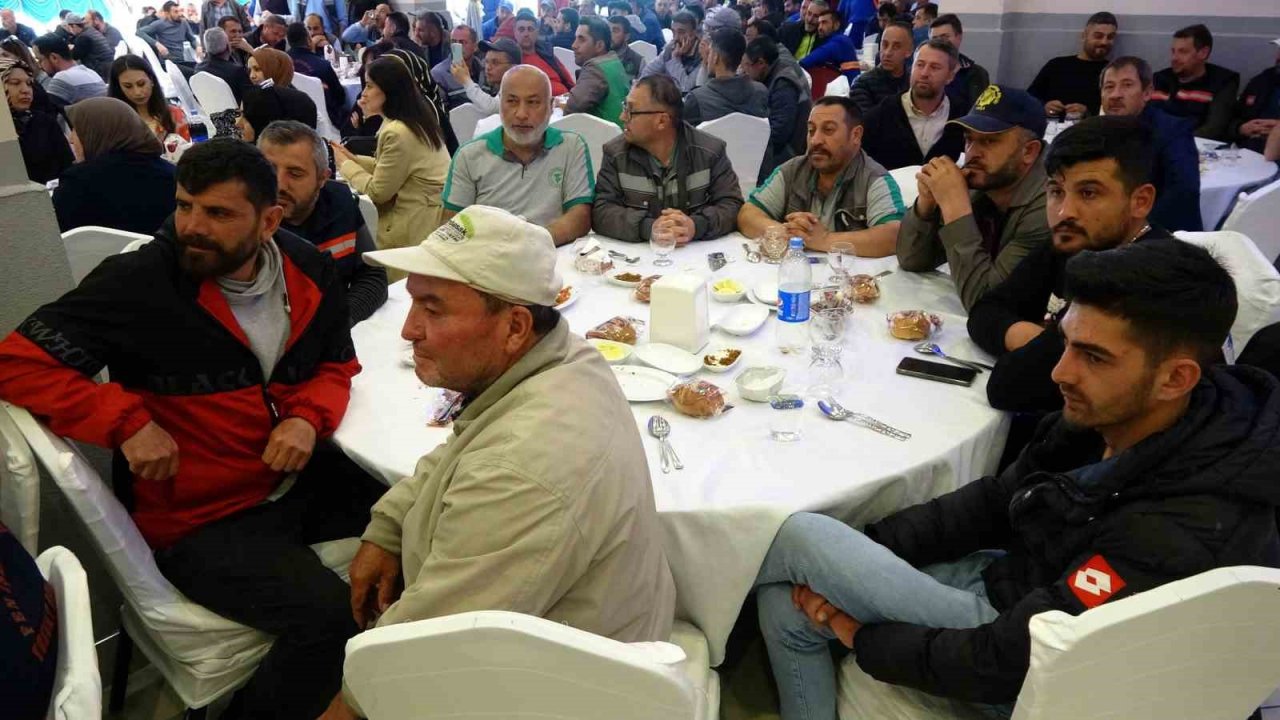 Hak-İş Genel Başkanı Arslan: “700 bin kamu işçisi ile seçim öncesi toplu sözleşme imzalanacak”