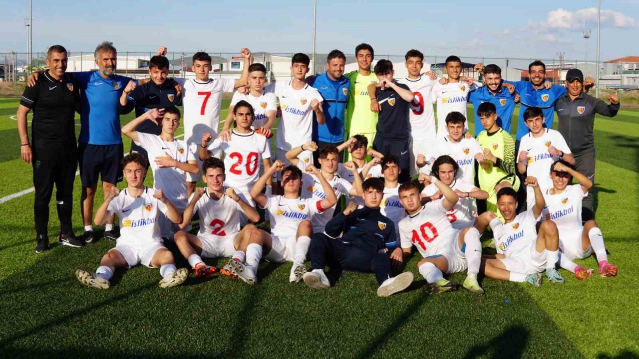 Kayserispor U16 takımı yarı finale yükseldi