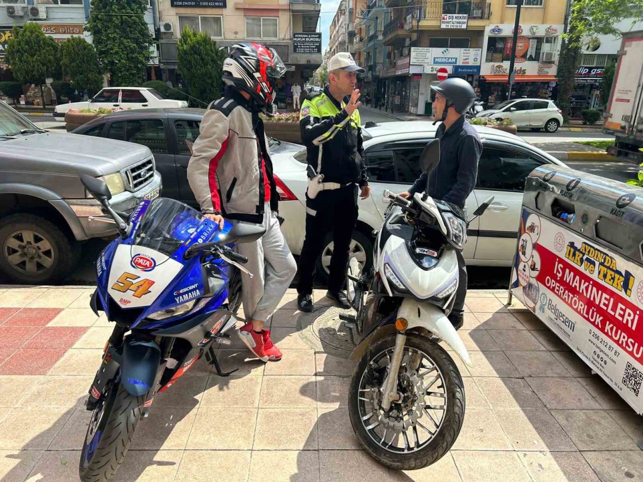 Motosiklet sürücülerine kuralların önemi anlatıldı