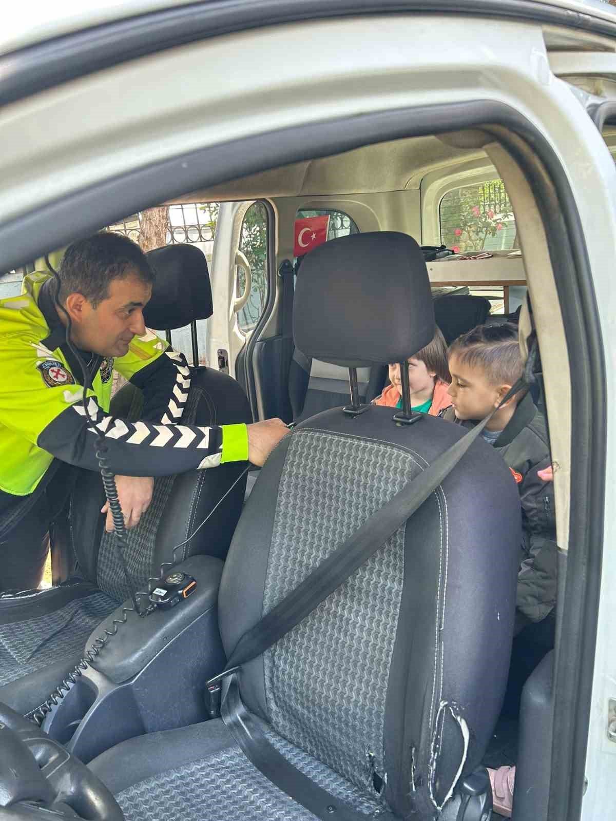 Aydın’da 250 öğrenci “trafik dedektifi” oldu