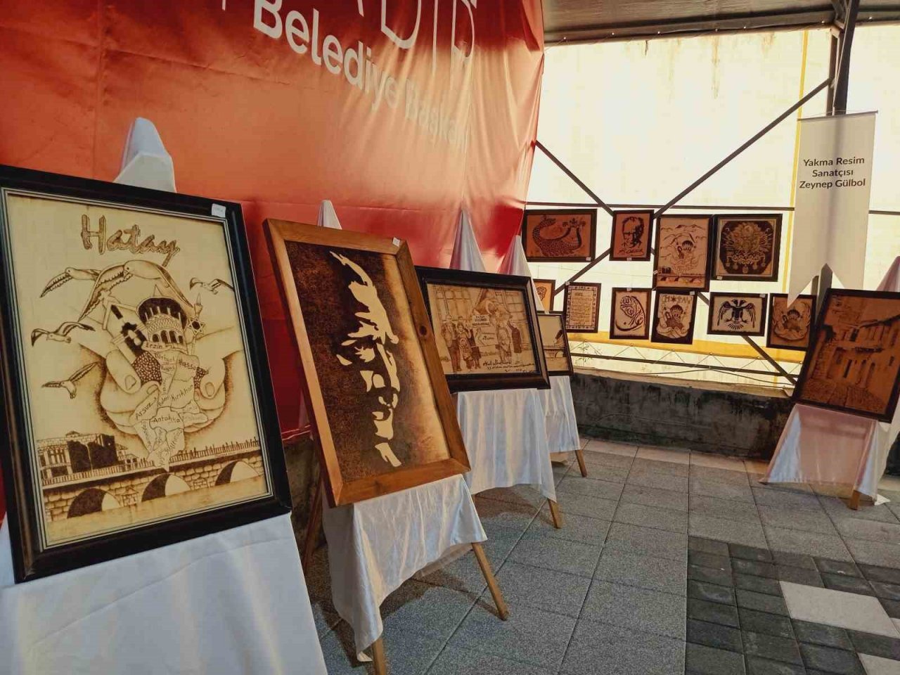 Bahçelievler’de depremzede girişimci kadınalar için ‘Yardım Eli’ çadırı kuruldu