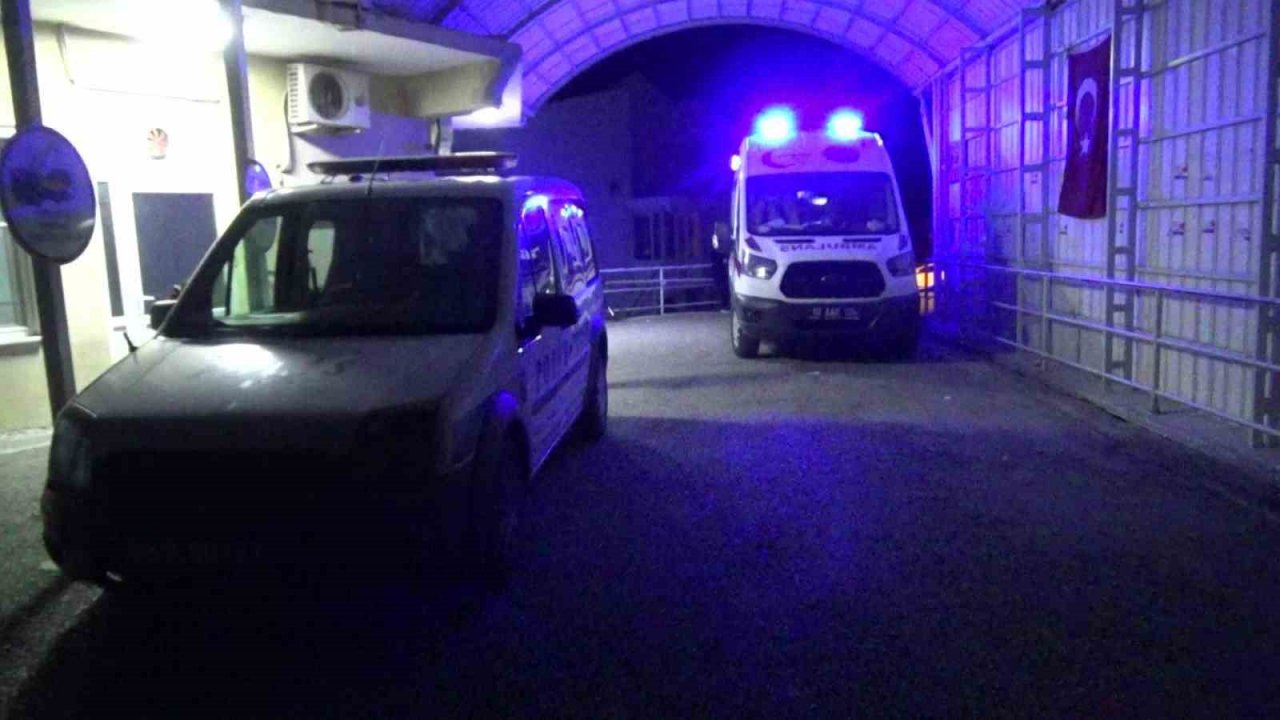 Balıkesir’de yedikleri tavuk dönerden 13 kişi zehirlenerek hastaneye kaldırıldı