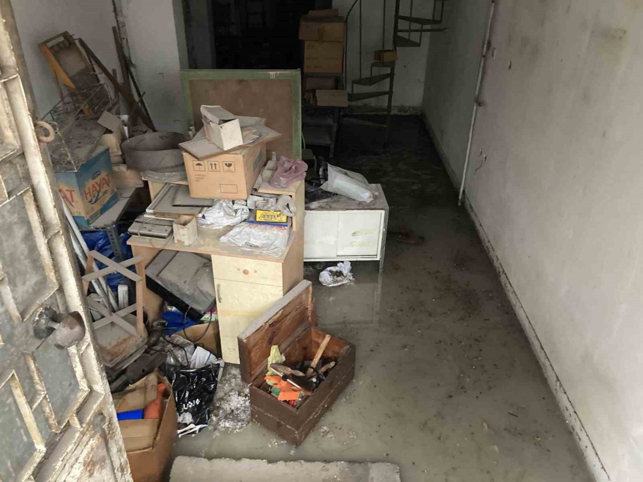 Burdur’da dolu hayatı felç etti