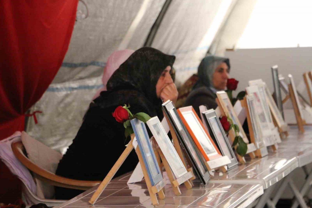 Evladına seslenen acılı anne: “Orada sizin yararınıza olan hiçbir şey yok”