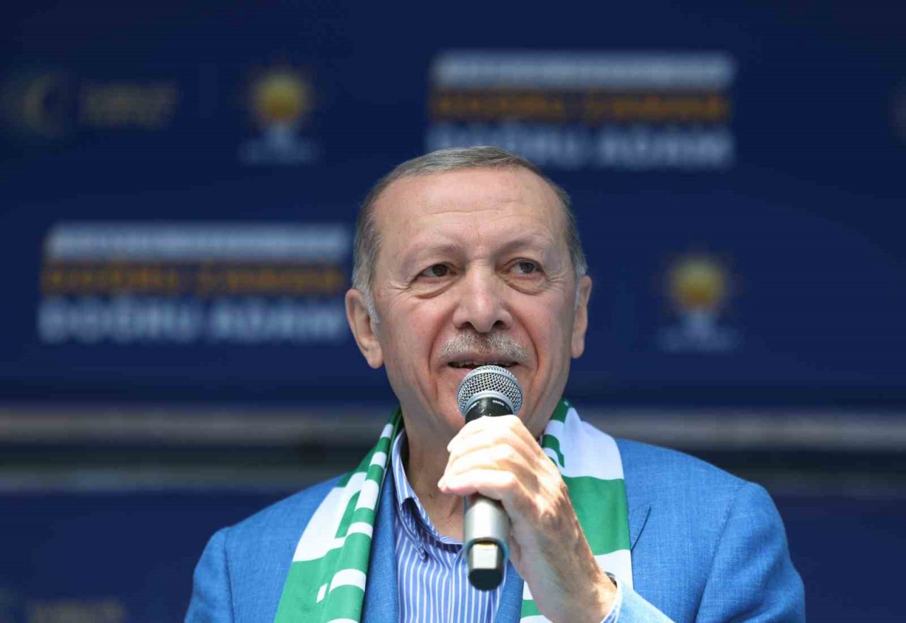 Cumhurbaşkanı Erdoğan: “Gelin ülkemizin, milletimizin, evlatlarımızın, aydınlık geleceği için 14 Mayıs’ta Türkiye Yüzyılı etrafında kenetlenelim”