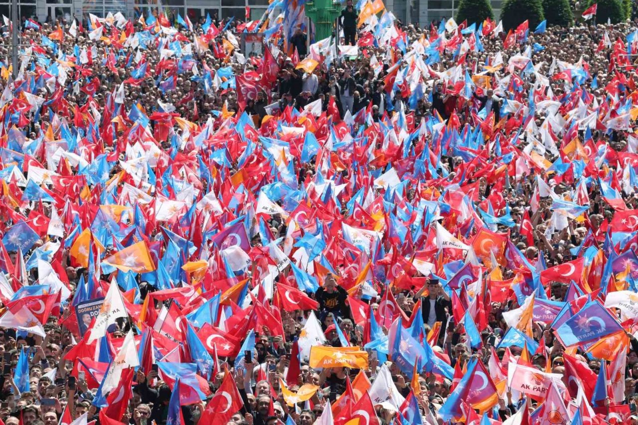 Cumhurbaşkanı Erdoğan: “Gelin ülkemizin, milletimizin, evlatlarımızın, aydınlık geleceği için 14 Mayıs’ta Türkiye Yüzyılı etrafında kenetlenelim”