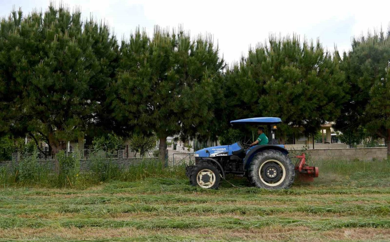 Kuşadası’nda yaz sezonu öncesi temizlik çalışmalarına hız verildi