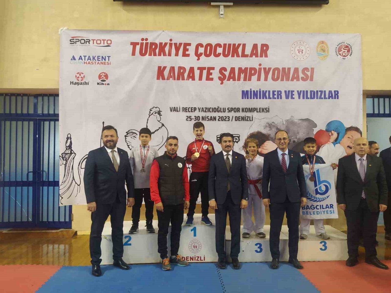 Körfezli 5 karateci milli takımda