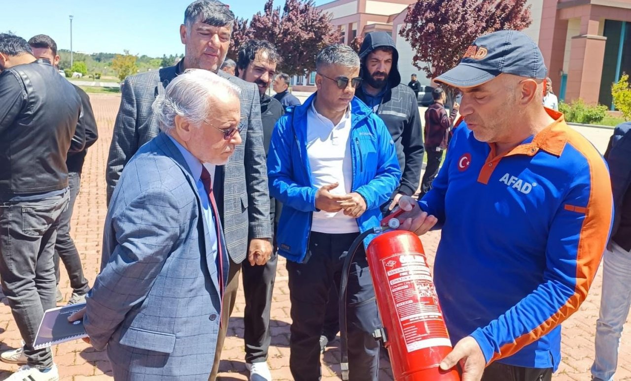 Dicle Üniversitesi personeline afet eğitimi verildi