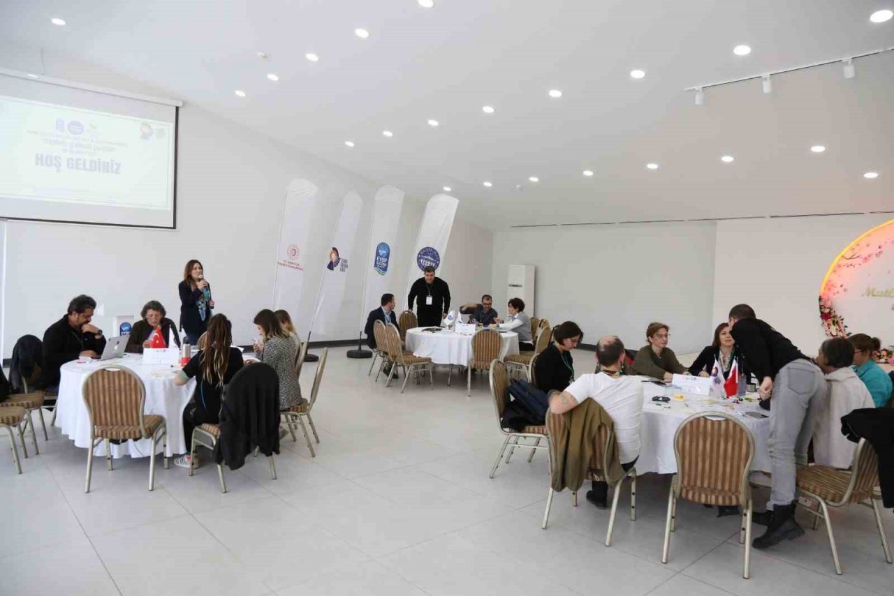 Tarım 4.0 Politikaları Uygulama ve Araştırma Merkezi, “Sektörel İşbirliği Çalıştayı” düzenledi