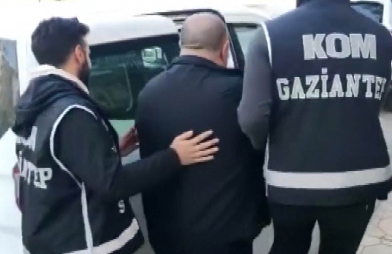 Gaziantep’te 74 ton bozulmuş kaçak gıda ele geçirildi