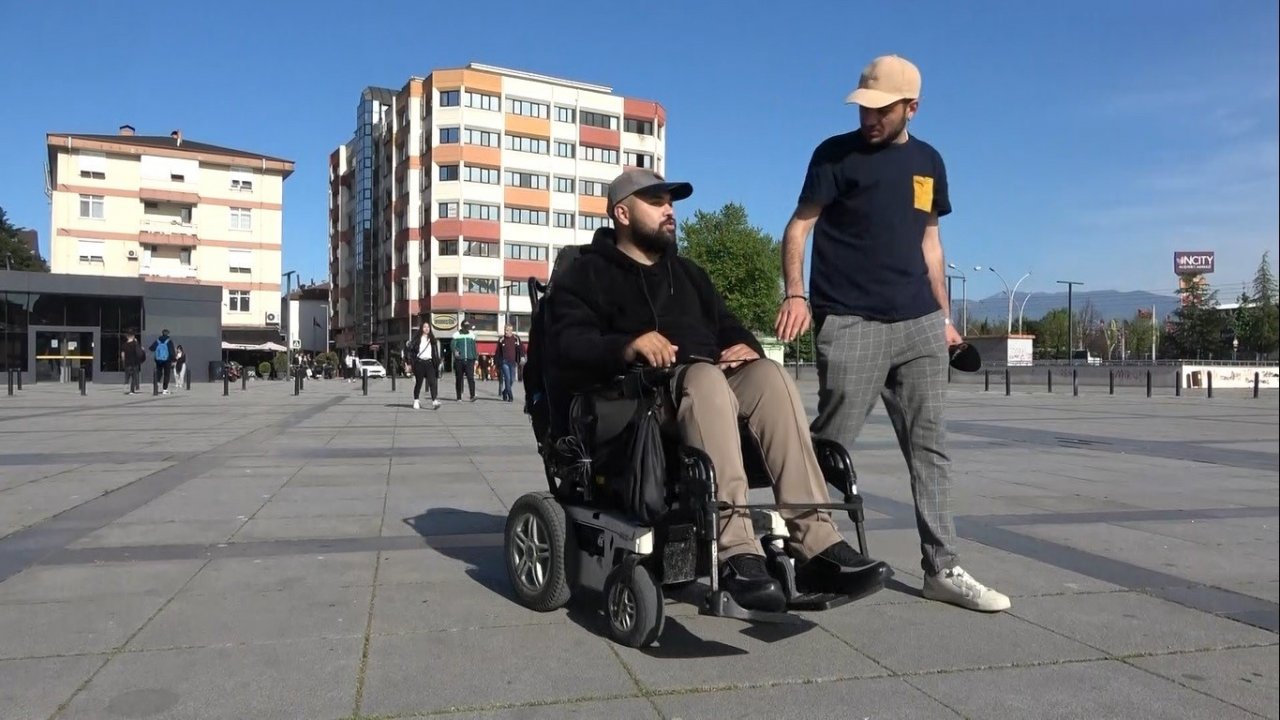 Bir anlık dikkatsizlik hayatını alt üst etti : "Her yattıklarında manzaraları sadece tavan olabilir"
